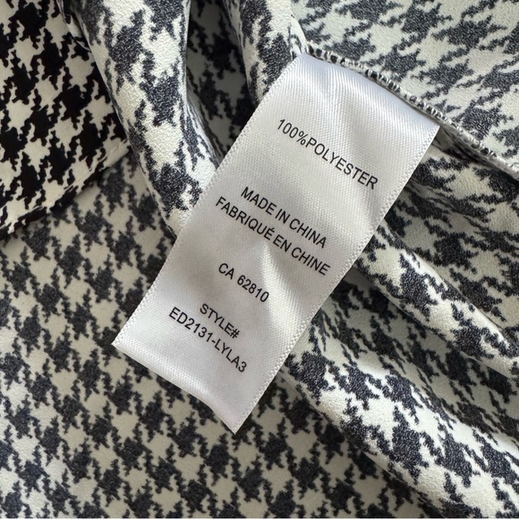 Houndstooth Women's Tank Top - Picture 8 of 9